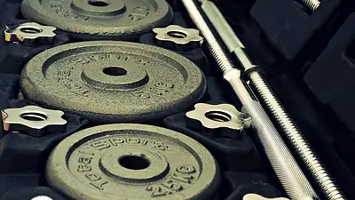 Ile waży gryf i sztanga? Rodzaje i zastosowanie sprzętu