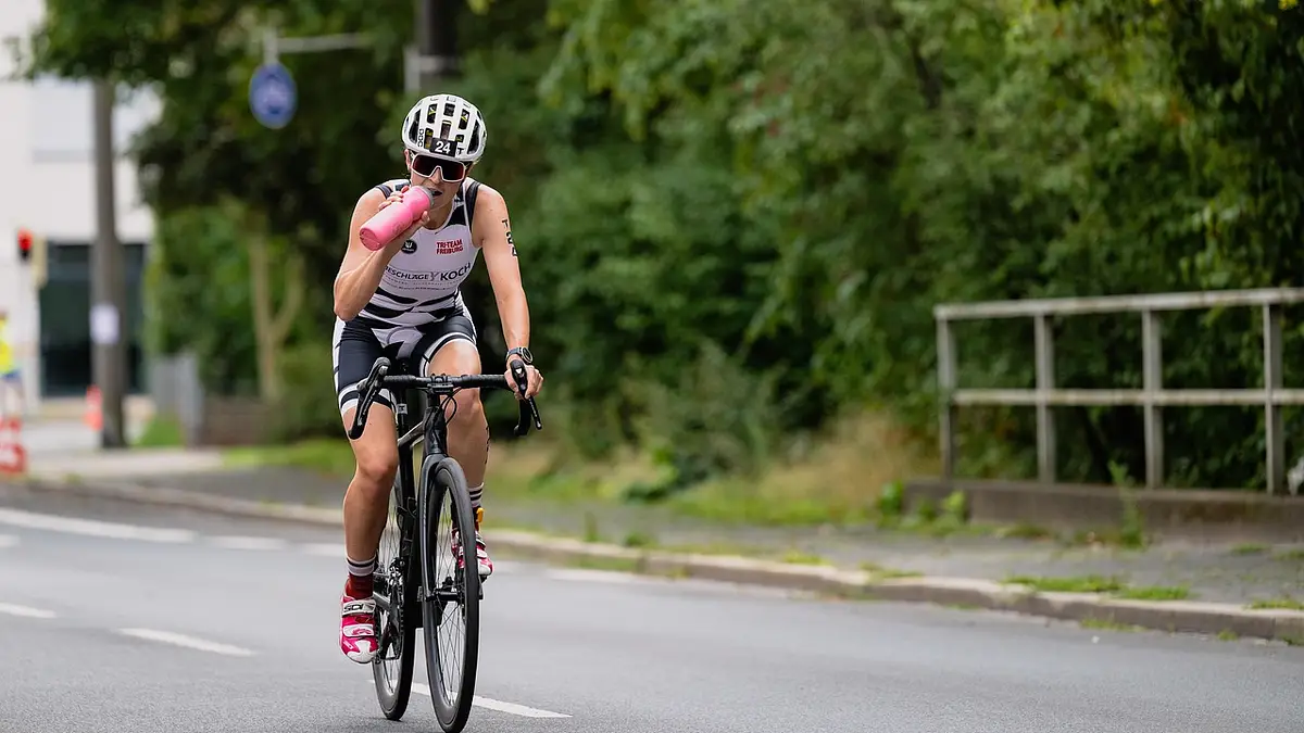 Kask rowerowy – jak wybrać bezpieczny i wygodny model?