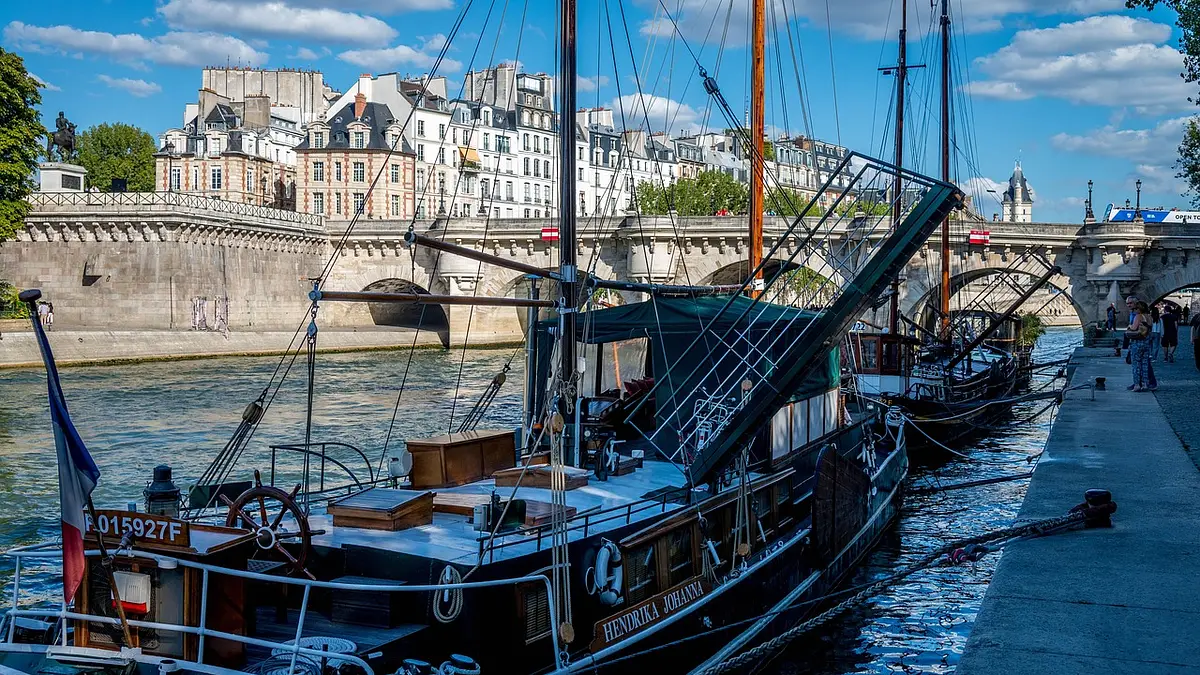 20 ćwiczeń na wzmocnienie obręczy barkowej – skuteczny treni