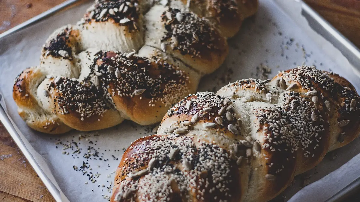 Czy chałka tuczy? Wartości odżywcze i porady dietetyczne