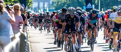 Gdzie oglądać wyścigi kolarskie i programy sportowe?