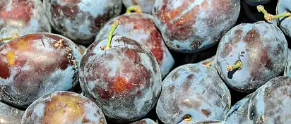 Ile kalorii mają śliwki? Właściwości