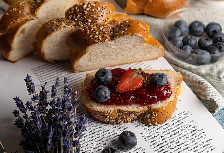 Ile kalorii ma galaretka? Owocowa vs truskawkowa