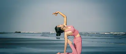 Ćwiczenia z taśmą: 28 najlepszych z gumą