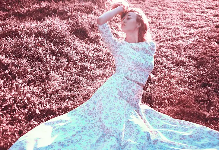 Jak ubrać się modnie w plus size?