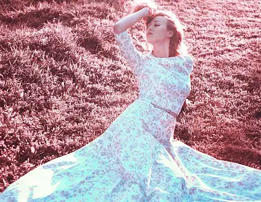 Jak ubrać się modnie w plus size?