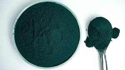 Spirulina: naturalny suplement wspierający zdrowie i odchudz